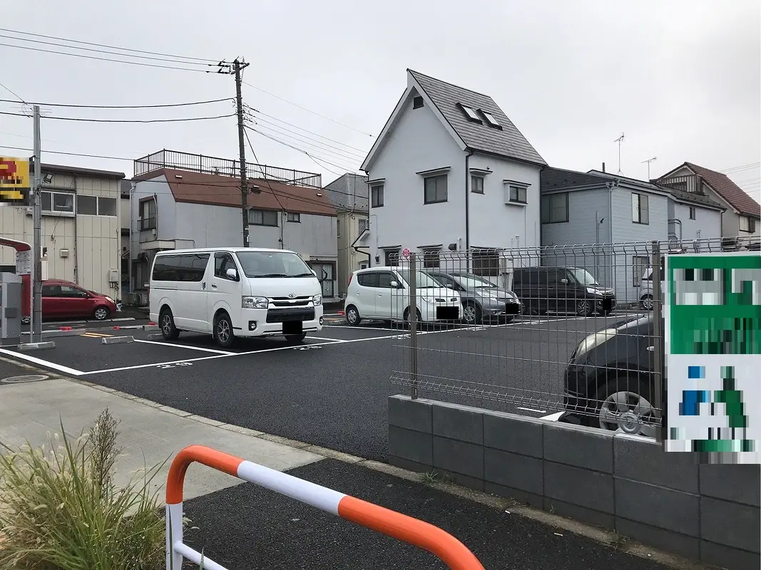 足立区加賀２丁目　月極駐車場